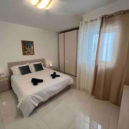 Apartamento Emmnic 10 Pietà
