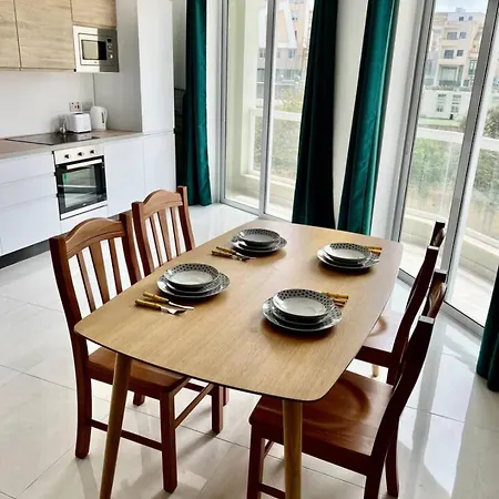 Emmnic 10 Apartamento *